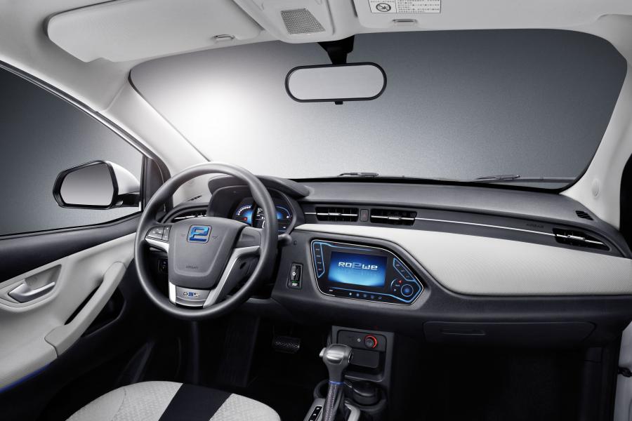 Торпедо Roewe E50 EV (EP11) 2012 года  (фото 4 из 4)